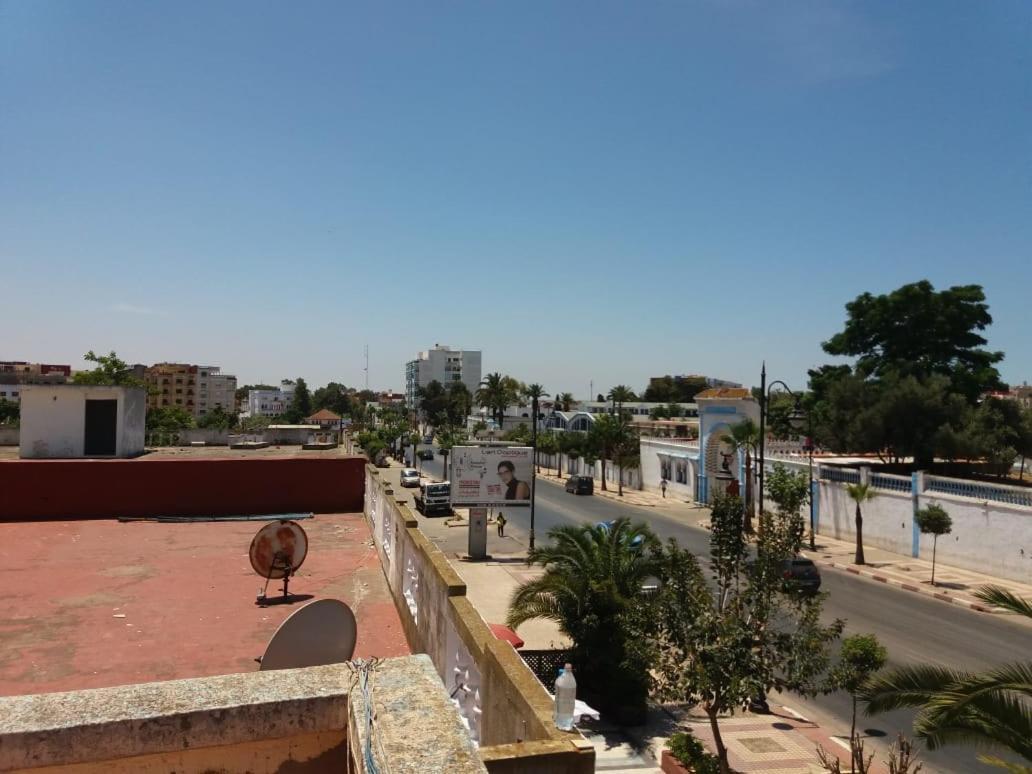 Hotel Choumis Haj Messaoud Λαράς Εξωτερικό φωτογραφία